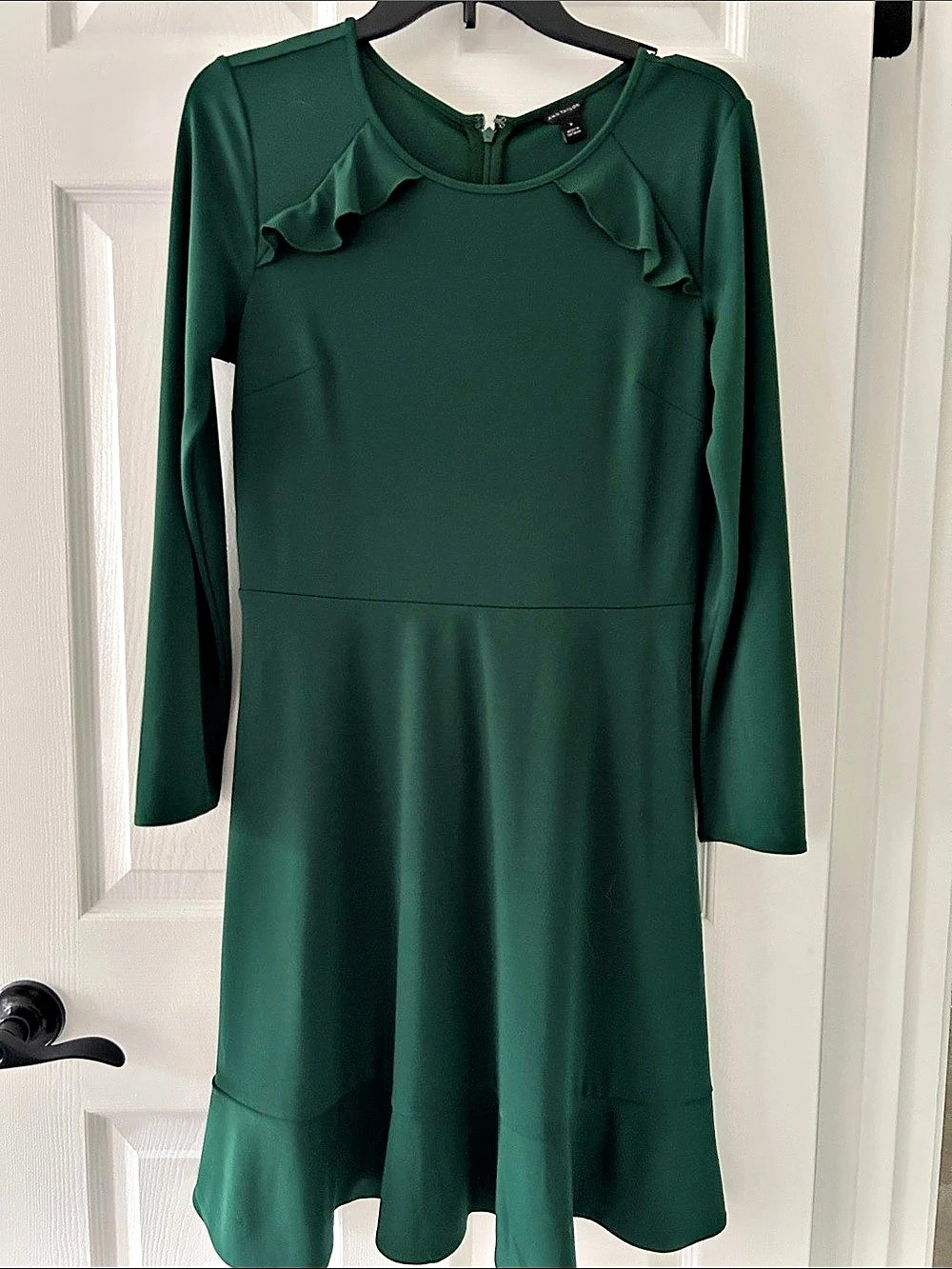 Ann Taylor Green Ruffle Neck Midi Dress Size 4 Like New